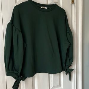 Bleuh ciel Forrest green oversized tie sleeve top size medium
